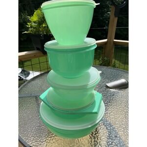 Vintage Tupperware Green Lot 5 679, 1424, 237, 786, 274 Crisp It,grater Without